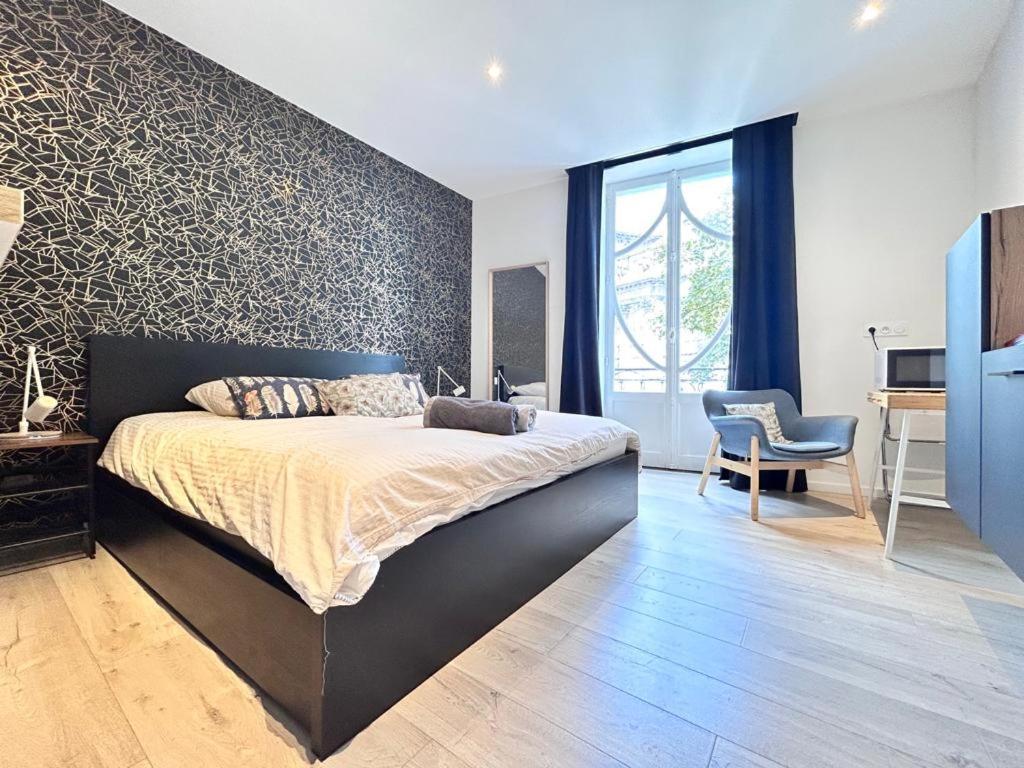 Tour D'Auvergne - Appartements En Plein Centre Ville, Proche De La Cathedrale Et De La Place De Jaude Clermont-Ferrand Dış mekan fotoğraf