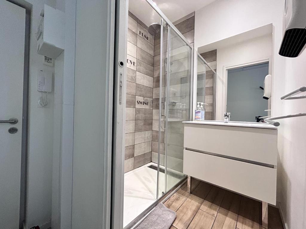 Tour D'Auvergne - Appartements En Plein Centre Ville, Proche De La Cathedrale Et De La Place De Jaude Clermont-Ferrand Dış mekan fotoğraf