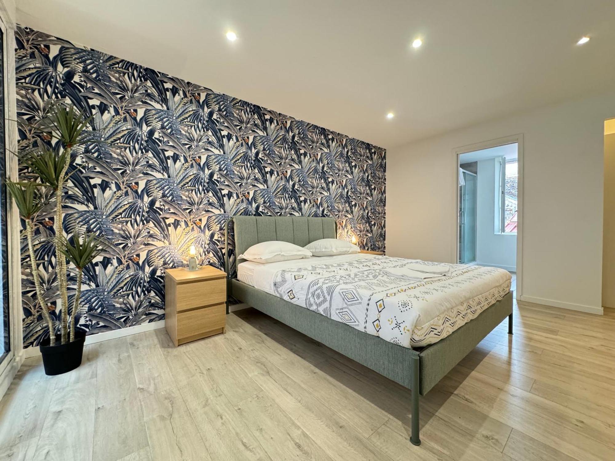 Tour D'Auvergne - Appartements En Plein Centre Ville, Proche De La Cathedrale Et De La Place De Jaude Clermont-Ferrand Dış mekan fotoğraf