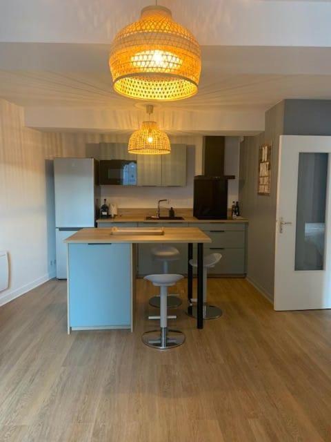 Tour D'Auvergne - Appartements En Plein Centre Ville, Proche De La Cathedrale Et De La Place De Jaude Clermont-Ferrand Dış mekan fotoğraf